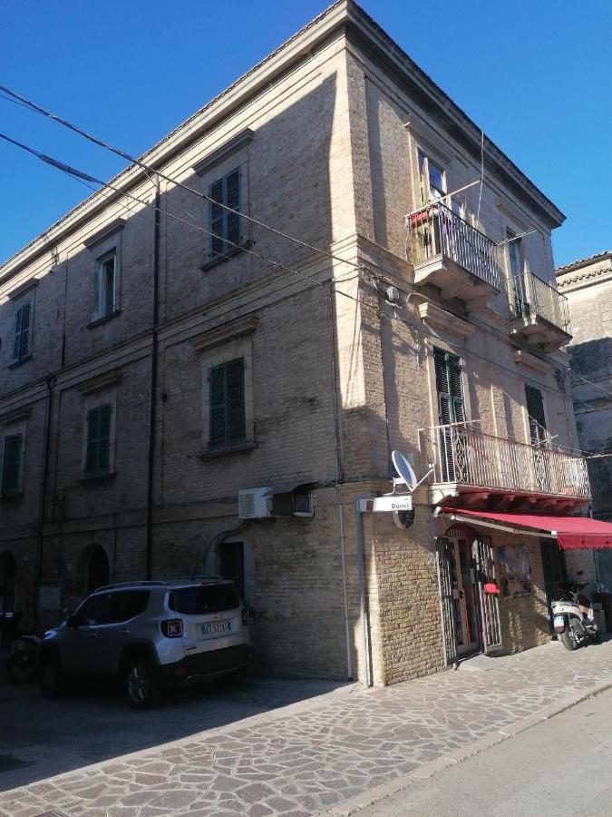 Le Mura Apartment Vasto Luaran gambar